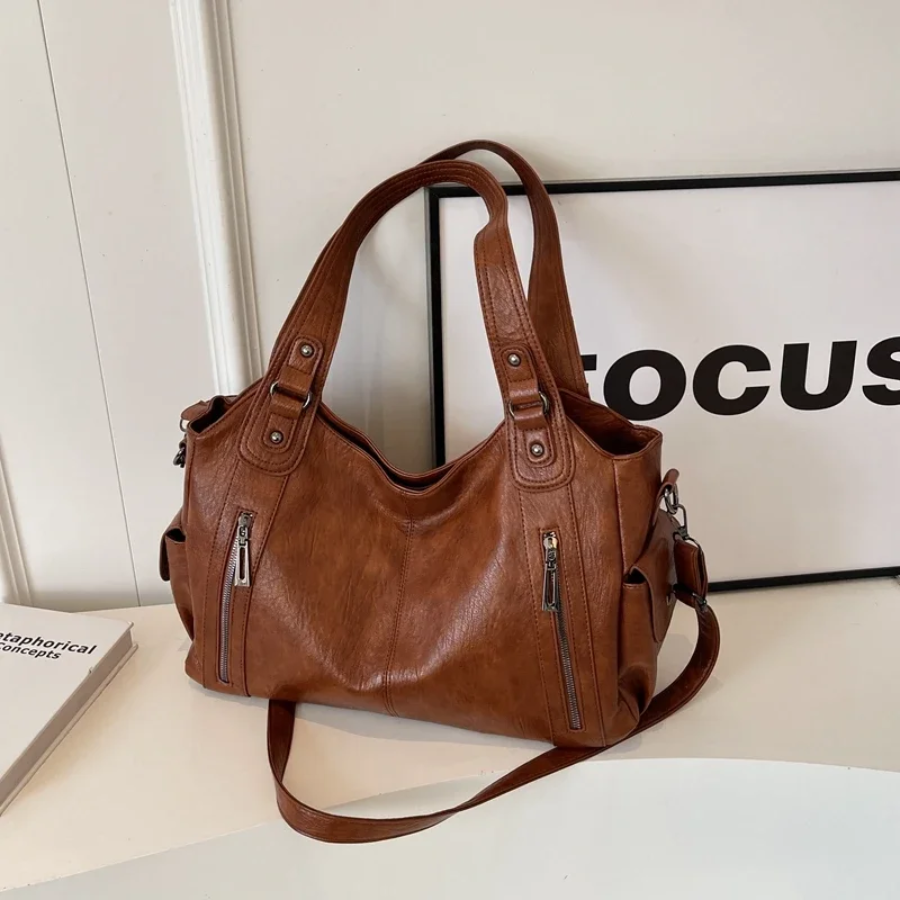 Isabella | Dakota Shoulder Bag