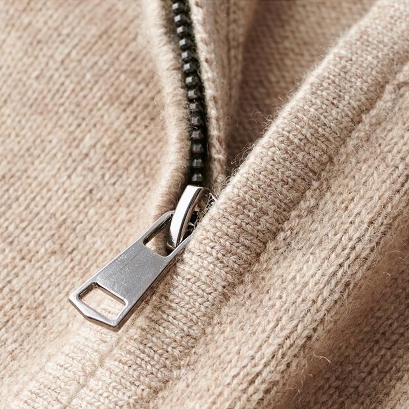 LEO | Warm Pullover with Zipper