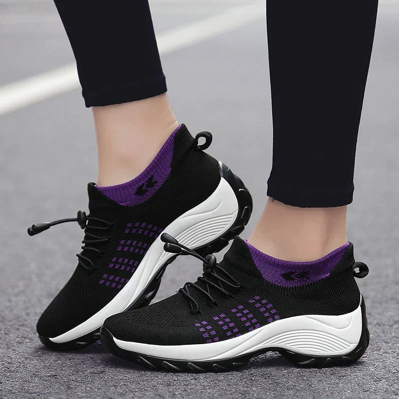 EMILY™ ORTHOPEDIC SNEAKERS WITH STRETCHABLE CUSHION 2025